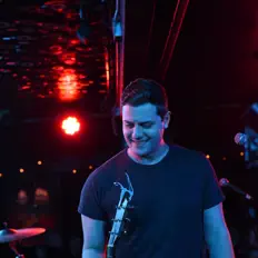 Dengarkan Ben Bateman, tonton video musik, baca bio, lihat tanggal tur & lainnya!