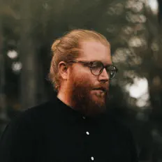 Listen to Elijah Bisbee, watch music videos, read bio, see tour dates & more!