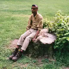 Poslechněte si interpreta Bruno Hibombo, sledujte hudební videa, přečtěte si životopis, podívejte se na data turné a další informace.