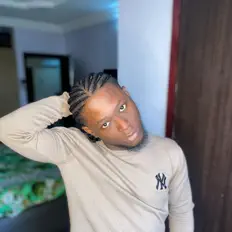 Hör dir Diiamond Yrn an, schau dir Musikvideos an, lies die Biografie, finde Tourdaten und mehr!