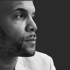 Francis Maivを聴いたり、ミュージックビデオを鑑賞したり、経歴やツアー日程などを確認したりしましょう！