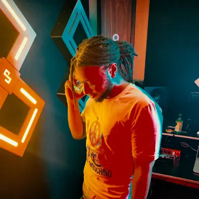 Listen to Velkaz, watch music videos, read bio, see tour dates & more!