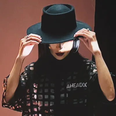 Listen to Nar-Oyu Naranbaatar, watch music videos, read bio, see tour dates & more!