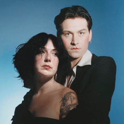 Listen to Robbie & Mona, watch music videos, read bio, see tour dates & more!