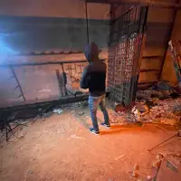 Dengarkan undefined, tonton video musik, baca bio, lihat tanggal tur & lainnya!