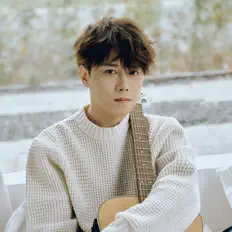 陳鈺羲을(를) 듣고, 뮤직 비디오를 보고, 약력을 읽고, 투어 일정 등을 확인하세요!