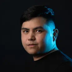 Zed Waltz dinle, müzik videolarını izle, biyografisini oku, tur tarihlerini ve daha fazlasını gör!