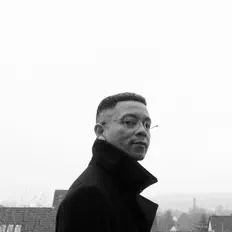 Dengarkan DJ Leslie, tonton video musik, baca bio, lihat tanggal tur & lainnya!