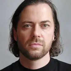 Simon Ankeを聴いたり、ミュージックビデオを鑑賞したり、経歴やツアー日程などを確認したりしましょう！