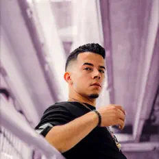 Listen to Sencillo, watch music videos, read bio, see tour dates & more!