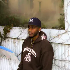 Escucha a Ap2official, mira videos musicales, lee su biografía, consulta las fechas de las gira y más.