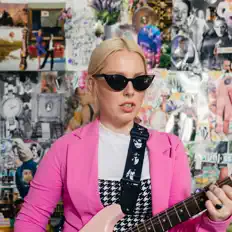 Dengarkan Lindsey Skidmore, tonton video musik, baca bio, lihat tanggal tur & lainnya!