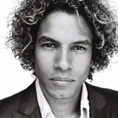 Ascolta Clarence Clive, guarda video musicali, leggi la biografia, vedi le date del tour & altro!