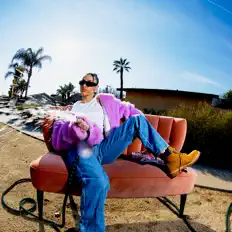 Listen to Tia Tia, watch music videos, read bio, see tour dates & more!