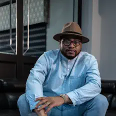 收听 Chris Wesley and Undignified Praise、观看音乐视频、阅读小传、查看巡演日期等 ！