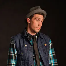 Escucha a CJ Miller, mira videos musicales, lee su biografía, consulta las fechas de las gira y más.