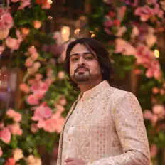 Listen to Umar, watch music videos, read bio, see tour dates & more!