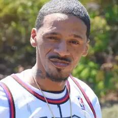 Fonz of Tha Mobb Famを聴いたり、ミュージックビデオを鑑賞したり、経歴やツアー日程などを確認したりしましょう！