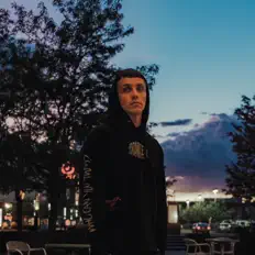 Ouve Dark Matter, vê vídeos de música, lê a biografia, vê as datas da digressão e muito mais!