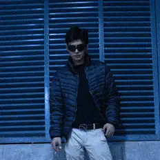 聆聽 Rip Fito、觀看音樂影片、閱讀小傳、查看巡演日期等！