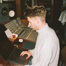 Escucha a Gustav Gustav, mira videos musicales, lee su biografía, consulta las fechas de las gira y más.