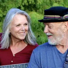 Ouve Wattle & Daub, vê vídeos de música, lê a biografia, vê as datas da digressão e muito mais!