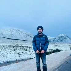 Jass Sandhu을(를) 듣고, 뮤직 비디오를 보고, 약력을 읽고, 투어 일정 등을 확인하세요!