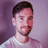 Escucha a undefined, mira vídeos musicales, lee la biografía, consulta fechas de giras y mucho más.