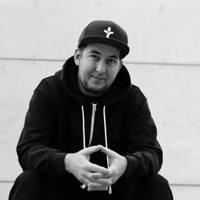 Listen to Mr Freed, watch music videos, read bio, see tour dates & more!