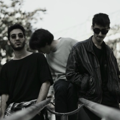 Listen to NEİDÜBELİRSİZ, watch music videos, read bio, see tour dates & more!
