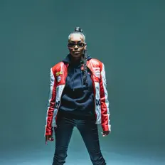 收听 Lala Dior、观看音乐视频、阅读小传、查看巡演日期等 ！