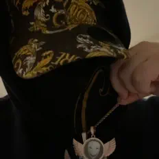 Escucha a LIL Burst, mira videos musicales, lee su biografía, consulta las fechas de las gira y más.