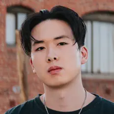 Harry Sins dinle, müzik videolarını izle, biyografisini oku, tur tarihlerini ve daha fazlasını gör!