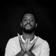 A'Aires dinle, müzik videolarını izle, biyografisini oku, tur tarihlerini ve daha fazlasını gör!