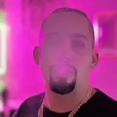 Ouve Derty Jerm, vê vídeos de música, lê a biografia, vê as datas da digressão e muito mais!