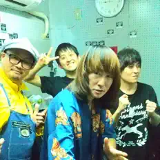 Dengarkan ザ・サイレンズ, tonton video musik, baca bio, lihat tanggal tur & lainnya!