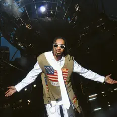 Ouve PyROmaniaco, vê vídeos de música, lê a biografia, vê as datas da digressão e muito mais!