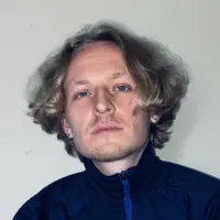 undefinedを聴いたり、ミュージックビデオを鑑賞したり、経歴やツアー日程などを確認したりしましょう！
