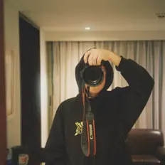 聆聽 Andresguttierrezz、觀看音樂影片、閱讀小傳、查看巡演日期等！