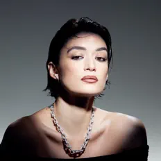 Escucha a Fleur Copin, mira vídeos musicales, lee la biografía, consulta fechas de giras y mucho más.