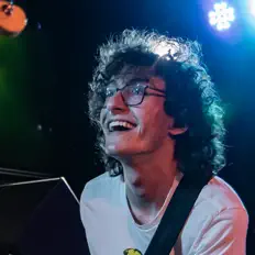 Ακούστε περιεχόμενο από Smilley, παρακολουθήστε μουσικά βίντεο, διαβάστε το βιογραφικό, δείτε ημερομηνίες περιοδείας, και πολλά ακόμη!