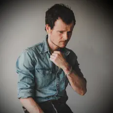 Escucha a Elliott Pritchard, mira videos musicales, lee su biografía, consulta las fechas de las gira y más.