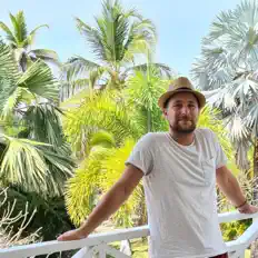Ouça Noah Jaegson, assista a videoclipes, leia a biografia, veja as datas das turnês e mais!