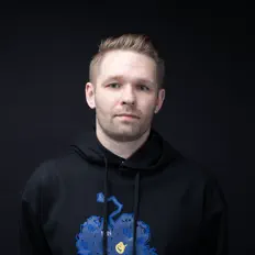 Hör dir Maksxe an, schau dir Musikvideos an, lies die Biografie, finde Tourdaten und mehr!