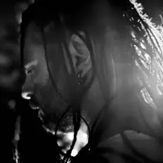 Ouve Simone Marino, vê vídeos de música, lê a biografia, vê as datas da digressão e muito mais!