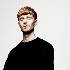 Minu Casparを聴いたり、ミュージックビデオを鑑賞したり、経歴やツアー日程などを確認したりしましょう！