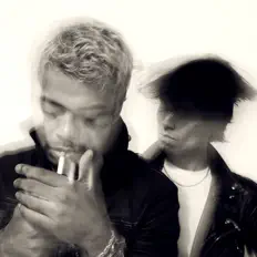 Ouça hyderdaze, assista a videoclipes, leia a biografia, veja as datas das turnês e mais!