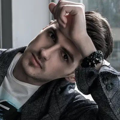 Listen to Oleg Verd, watch music videos, read bio, see tour dates & more!