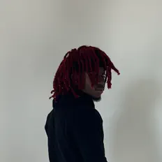 聆聽 Almighty D、觀看音樂影片、閱讀小傳、查看巡演日期等！