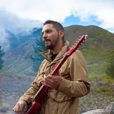 Poslechněte si interpreta Vedell, sledujte hudební videa, přečtěte si životopis, podívejte se na data turné a další informace.